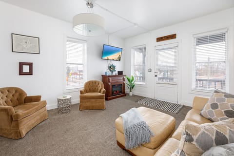 Step outside onto the 2nd floor balcony for one of the best views down 8th Street!