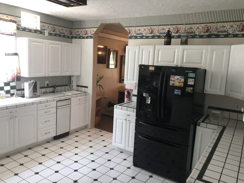 Common area Kitchen & Dining