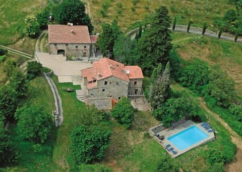 Area that directly surrounds the property