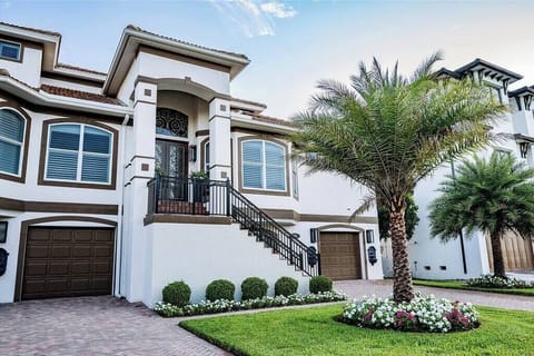 E9918535 0abc 4d91 b96c 0c7786503b8d