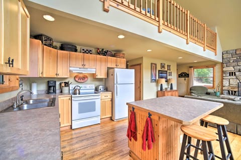 Fully Equipped Kitchen | Cooking Basics | Complimentary Spices