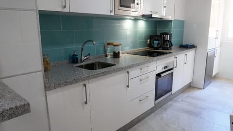 Kitchen area. Kitchen