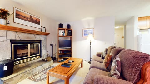 Living Room, Indoors, Room, Fireplace, Couch