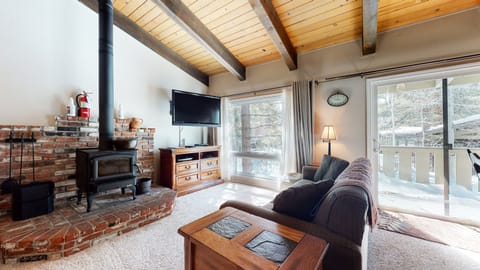 Living Room, Room, Indoors, Couch, Furniture