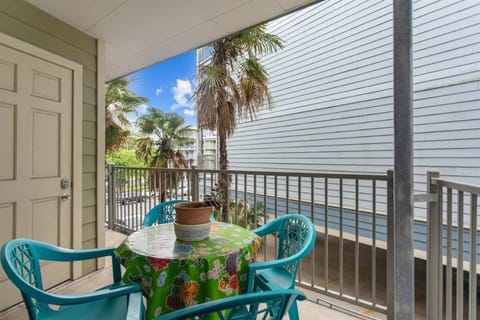 Easy mornings outdoors.