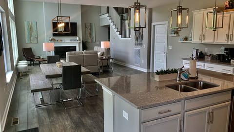 Open floor plan - kitchen, dining, living room 