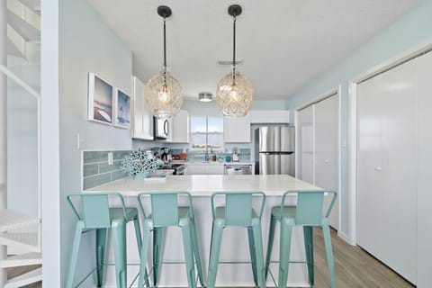 A kitchen perfect for preparing meals for the family!