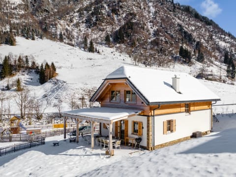 Holiday Home Exterior [winter]