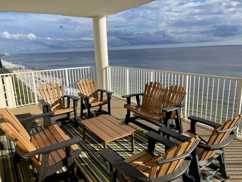 Comfortable and elegant balcony furniture