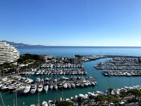 10E Etage du Commodore - Vue de la terrasse.
