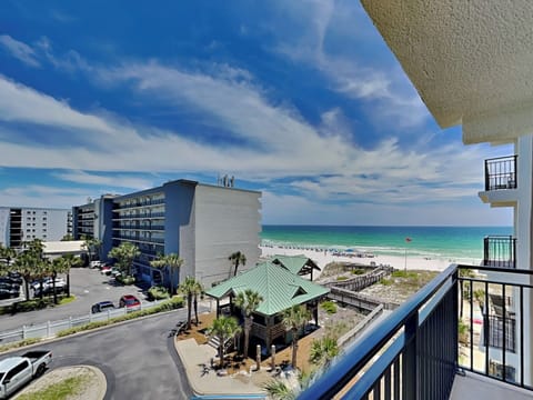 Welcome to Emerald Isle #502 in Fort Walton Beach, Florida!