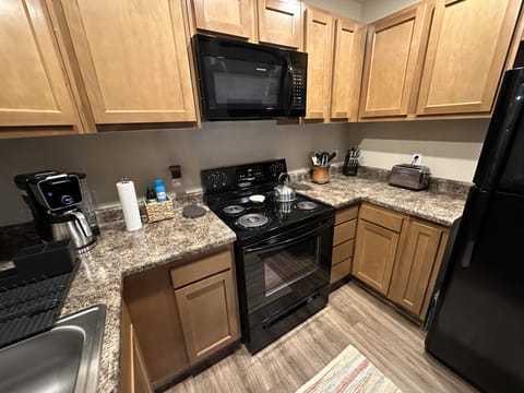 Enjoy the Ninja coffee maker for your favorite coffee or specialty drink.