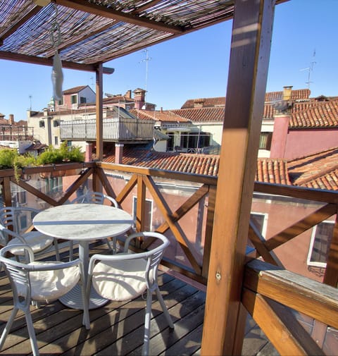 altana rooftop terrace