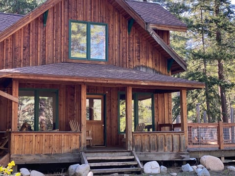 Welcome to the Methow Dog House
