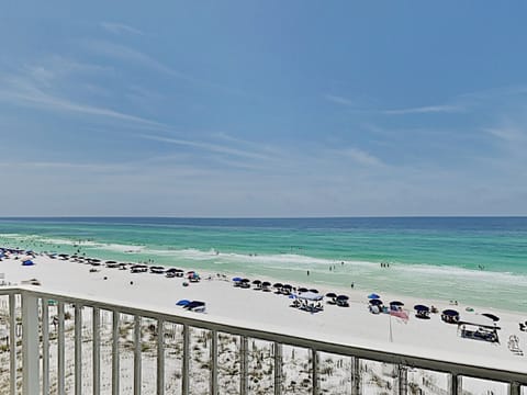Welcome to Crystal Dunes #404
