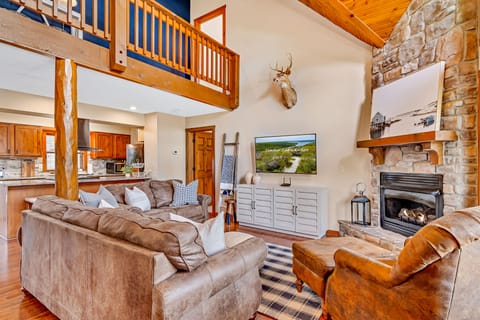 Plenty of space, a modern rustic feel, and all the comforts of home!