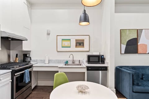 Modern decor in the kitchen space 