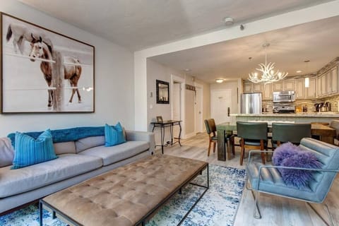 Open concept living room / dining area / kitchen