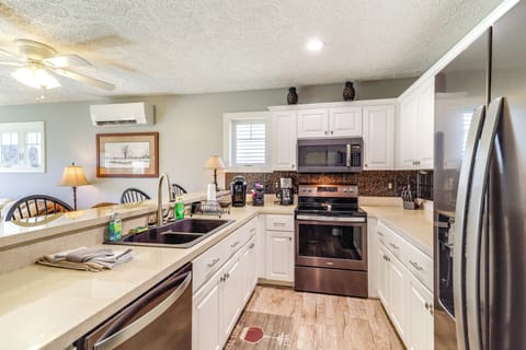 Kitchen | Fully Equipped | Stainless Steel Appliances