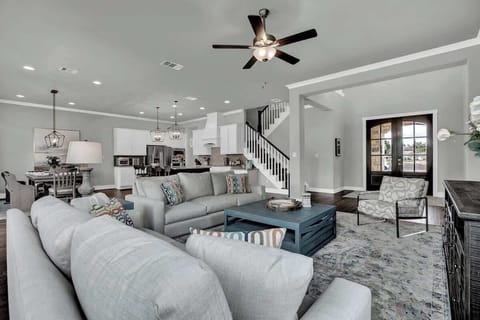 Welcome to Horseshoe Bay Retreat!