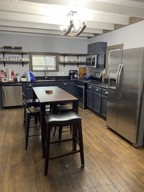 Fully furnished kitchen and dining area