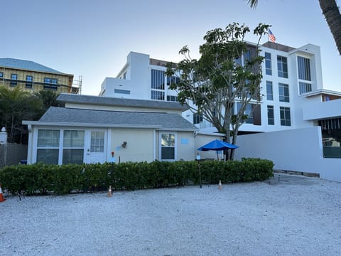 Our 1945 Triplex snuggled in between large properties.   GULL is the front unit.