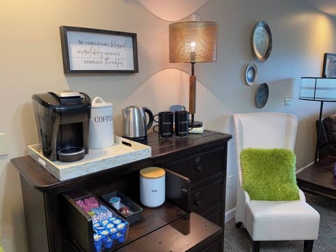 Enjoy complimentary coffee and tea during your stay with us!