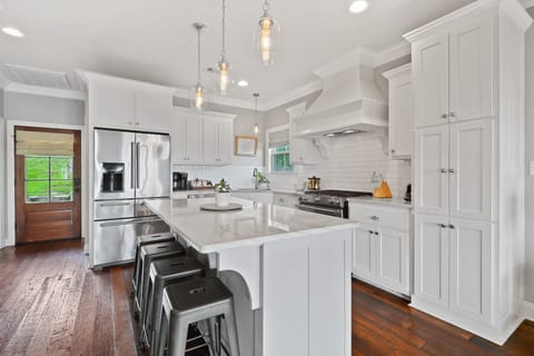 Island Seating for 4