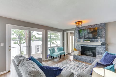 Osage Beach Vacation Rental | 4BR | 3.5BA | Step-Free Access | 2,352 Sq Ft