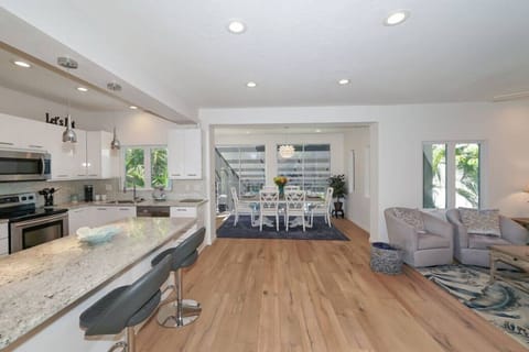 Kitchen/Living Room combo