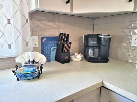 Drip coffee maker/Keurig combination