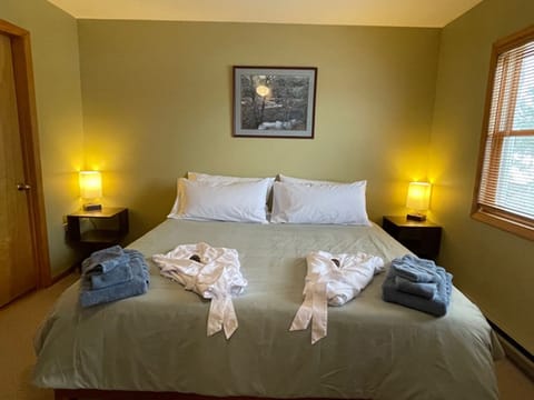 Upper bedroom