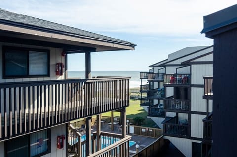 Private Deck. Note: The building did get a new paint job in March 2023