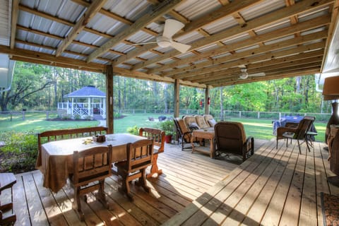 Patio seating for 16, SmartTV, professional grill, closet for outdoor toys/games