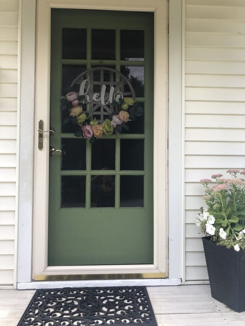 Hello & welcome to a treasured vacation filled with joy & laughter!