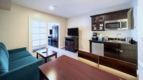 1Club Wyndham Peacock Suites_7.jpg