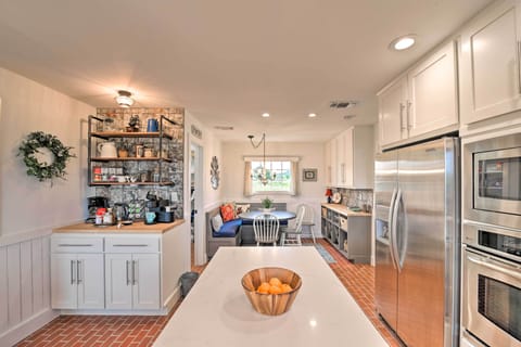 Gourmet Kitchen | Fully Equipped