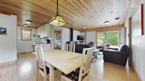 Keeper's- 2-bedrooms, kitchen, full bath, living space with Smart TV, & F/P