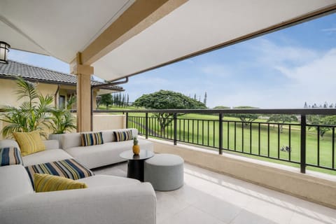 Private lanai with sweeping views of Kapalua Bay Golf and Lanai island