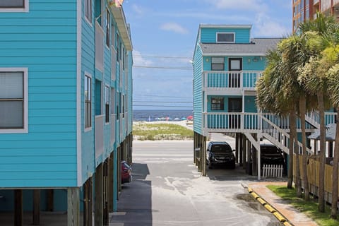 Welcome to Lani Kai #123