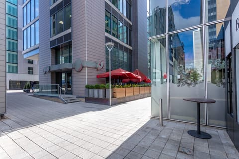 The apartment is situated at The Hub with a range of shops, restaurants, bars and cafe's just a stone's throw away.