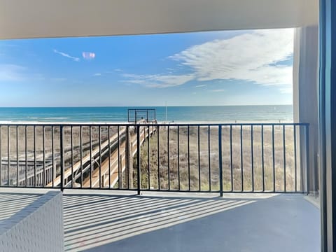 Welcome to Ocean Breeze West #201