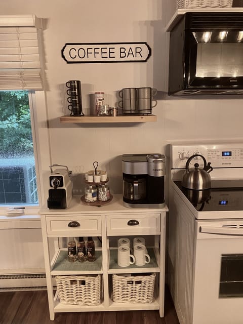 Coffee bar comes with a complimentary samples of coffee, sugar, tea & candies