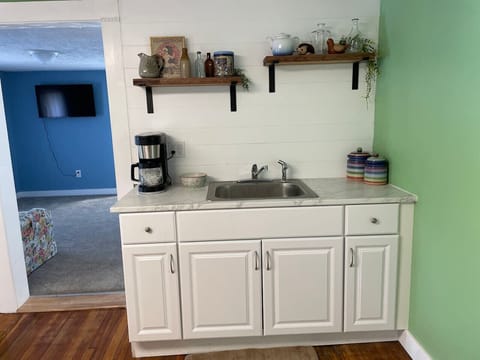 Kitchen sink and prep area
