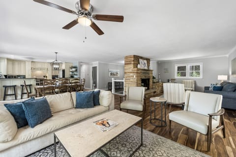 Lakeview living room