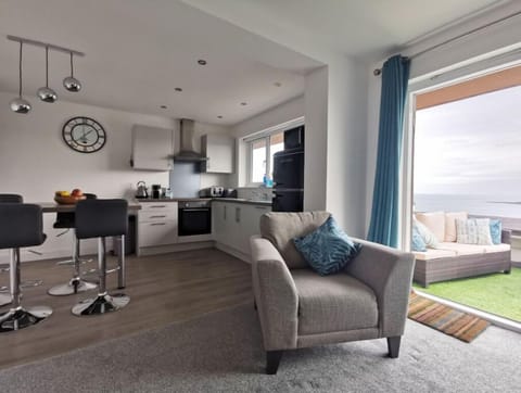 Open Plan Kitchen/Dining/Living Area