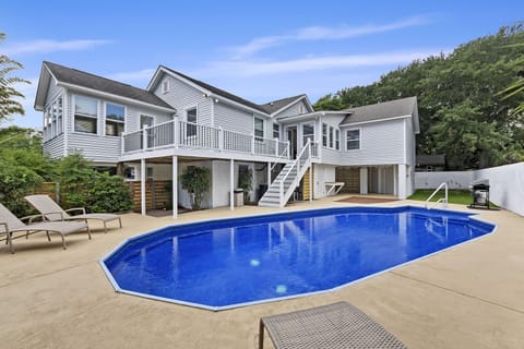 Welcome to 4 22nd Avenue!