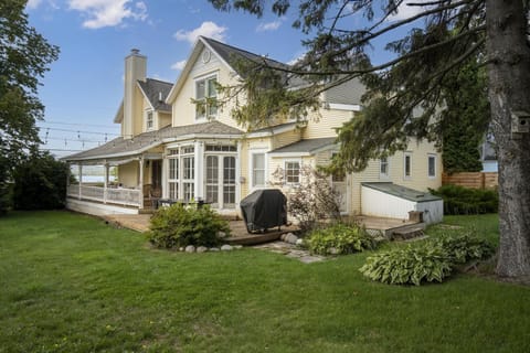 The Oden House Exterior w/ Fully Fenced Yard
