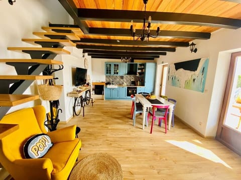 Living/dining and kitchen area 