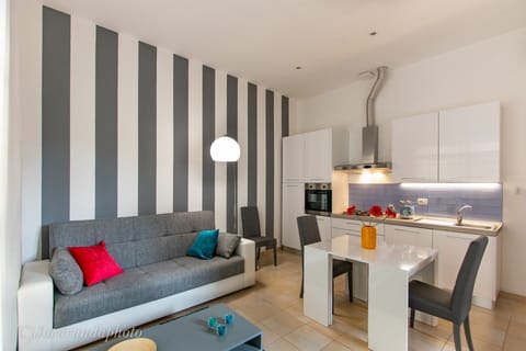 Dining Room, Kitchen